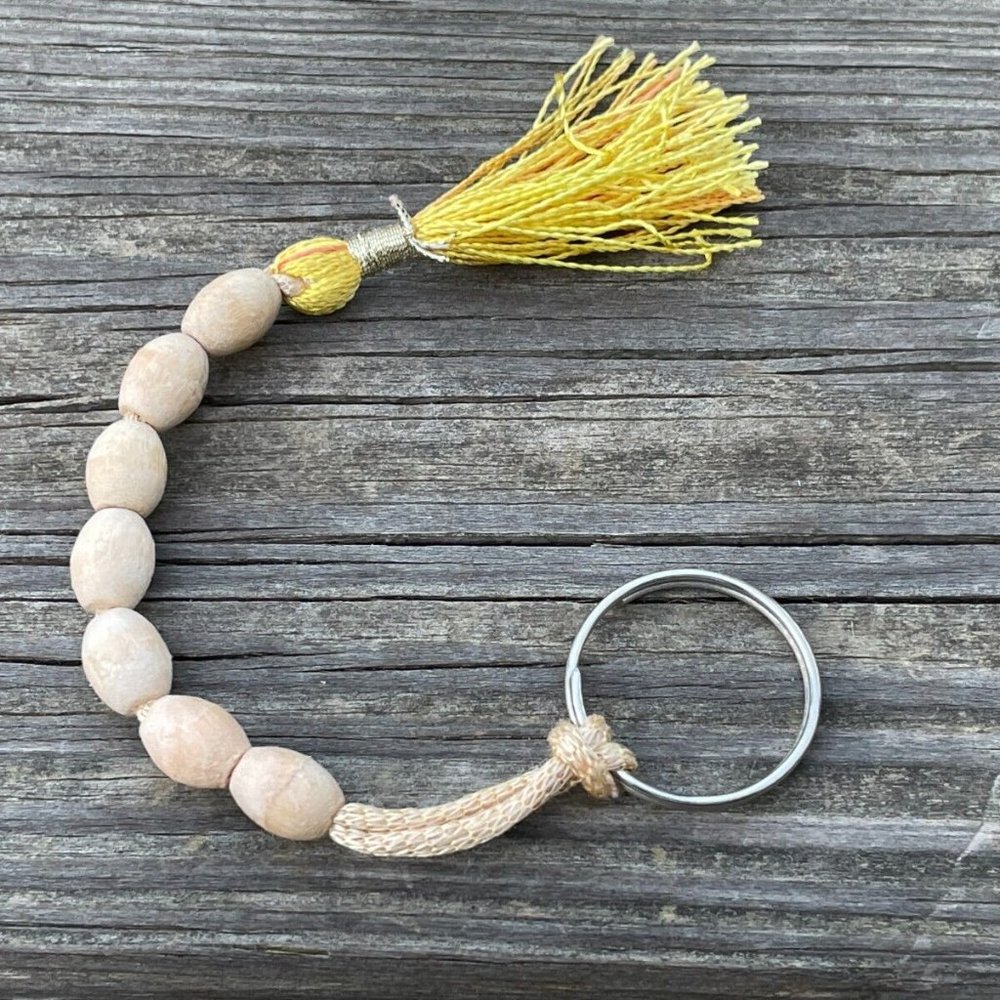 Key chain Real Wood Beads Keys Holder Keyrings Handmade Key chains - Picture 7 of 8